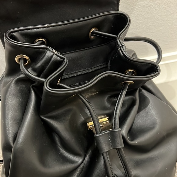 Forever 21 small backpack - Picture 3 of 4